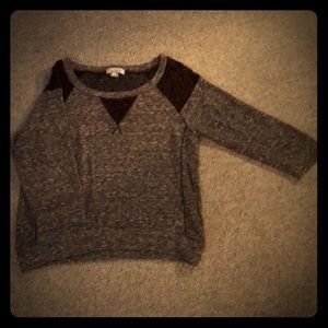 Delia's women's shirt medium